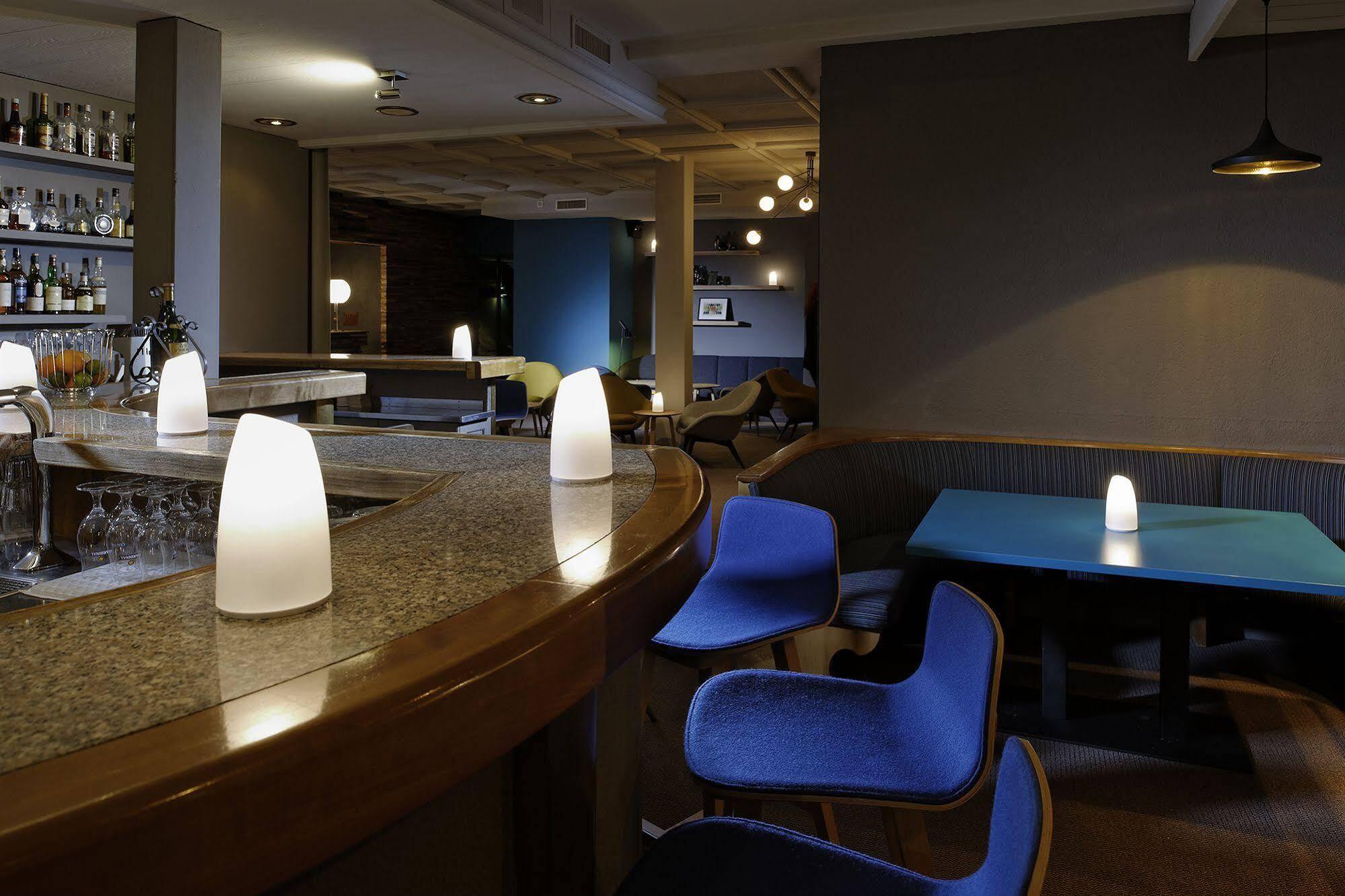 Ambassador Hotel 4*